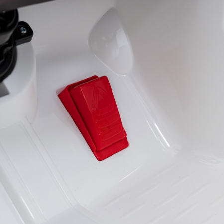 Masinuta electrica cu telecomanda MERCEDES BENZ AMG EQA, roti EVA, scaun tapitat, 101x69x53 cm, putere 70W - Alb [8]