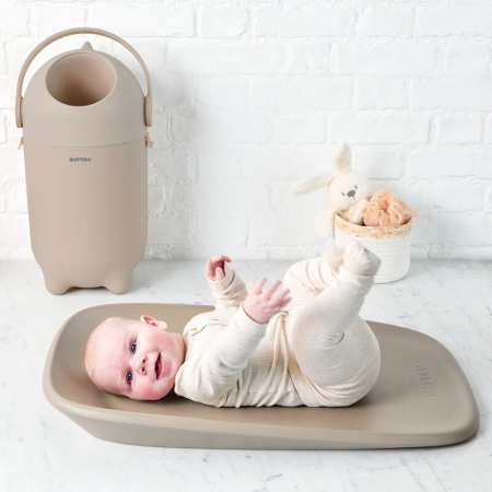 Saltea de infasat, Nattou, Softy, Moale, Utilizabil si fara husa, Design ergonomic, Spuma PU, 70x50x10 cm, Fara BPA, 0 luni+, Taupe [7]