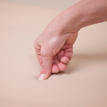 Saltea de infasat, Nattou, Softy, Moale, Utilizabil si fara husa, Design ergonomic, Spuma PU, 70x50x10 cm, Fara BPA, 0 luni+, Taupe [3]