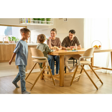 Scaun de masa multifunctional Celia, Lionelo, din lemn de fag, 6 luni- adult, Spatar lat, Sezut ergonomic, Tavita silicon, Suport de picioare reglabil, Greutate maxima 90 Kg, Alb/Natural [35]