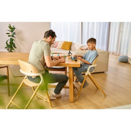 Scaun de masa multifunctional Celia, Lionelo, din lemn de fag, 6 luni- adult, Spatar lat, Sezut ergonomic, Tavita silicon, Suport de picioare reglabil, Greutate maxima 90 Kg, Alb/Natural [30]