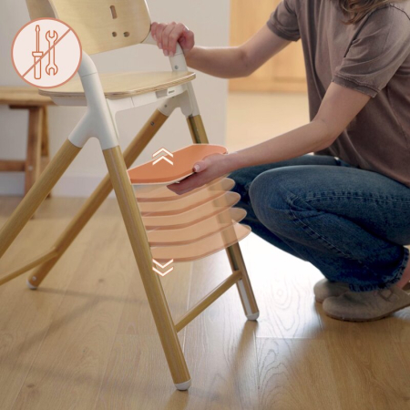 Scaun de masa multifunctional Celia, Lionelo, din lemn de fag, 6 luni- adult, Spatar lat, Sezut ergonomic, Tavita silicon, Suport de picioare reglabil, Greutate maxima 90 Kg, Alb/Natural [23]