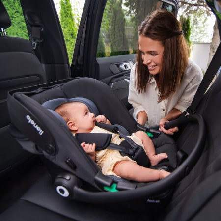 Scoica auto, Lionelo, i-Size Astrid, 0-13 Kg, 40-87 cm, Cu salteluta, Testat ADAC, Conform cu standardul european de securitate R129, Negru Onyx [15]
