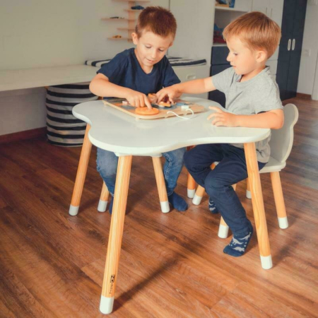 Set masuta si doua scaune, FreeON, Bear, pentru copii, din lemn, cu marginile rotunjite, Alb [7]