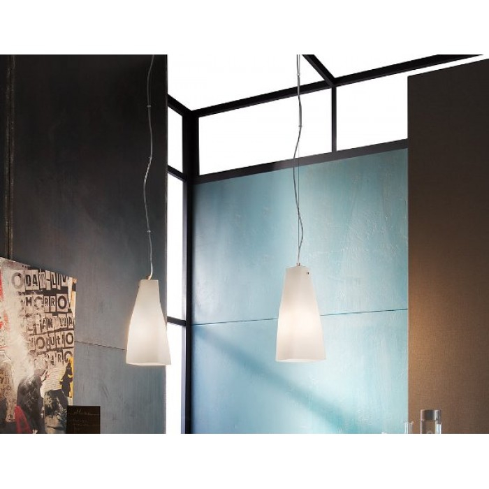 Pendul Redo Suede alb cu structura din metal nichelat [2]