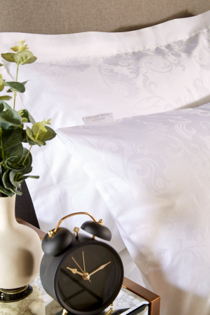 Lenjerie pat  Damask William Hunt Rococo Jacquard [2]