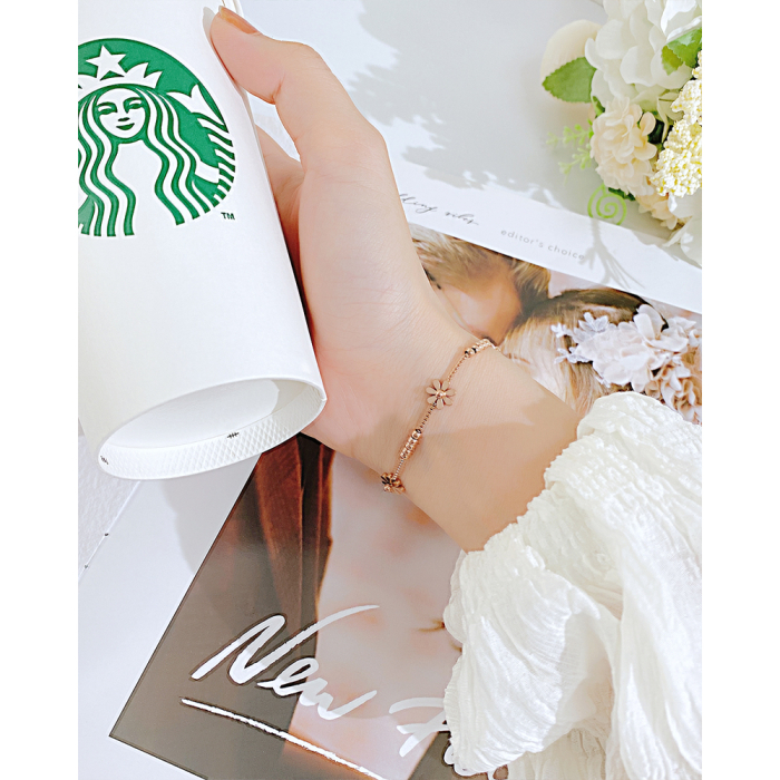 Bratara aurie cu flori delicate – Eleganta si feminitate subtila [6]