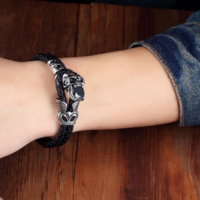 Bratara din piele naturala impletita si craniu din inox. [2]