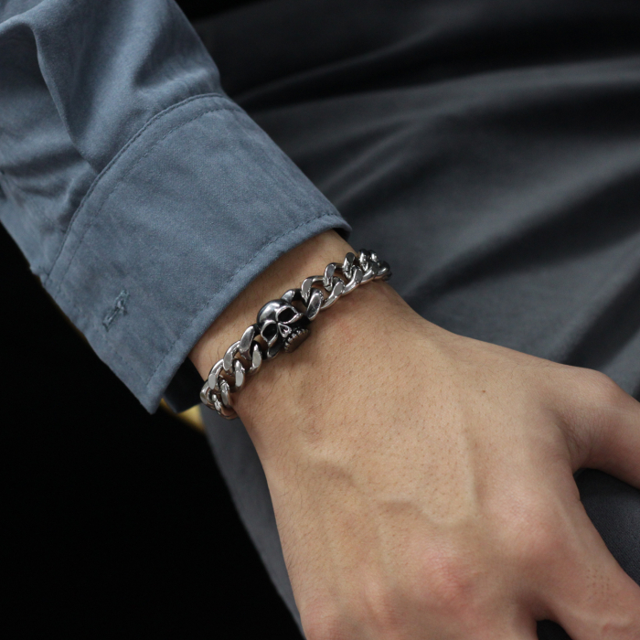 Bratara inox Cap de Mort – Simbol al Rebelului Urban [13]