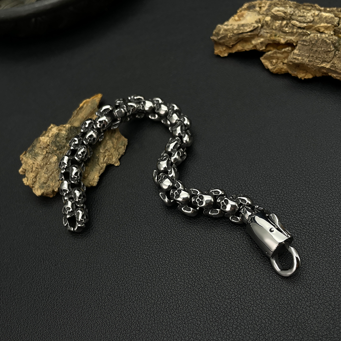 Bratara inox Cranii Gotice – Simbol al Rebelului Urban [3]