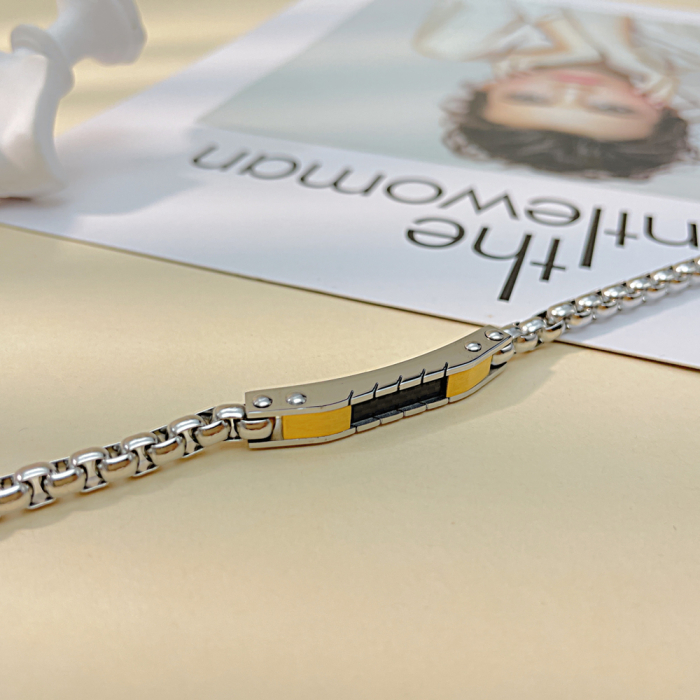 Bratara Unisex din inox cu placata aurie si fibra de carbon – Eleganta moderna [7]