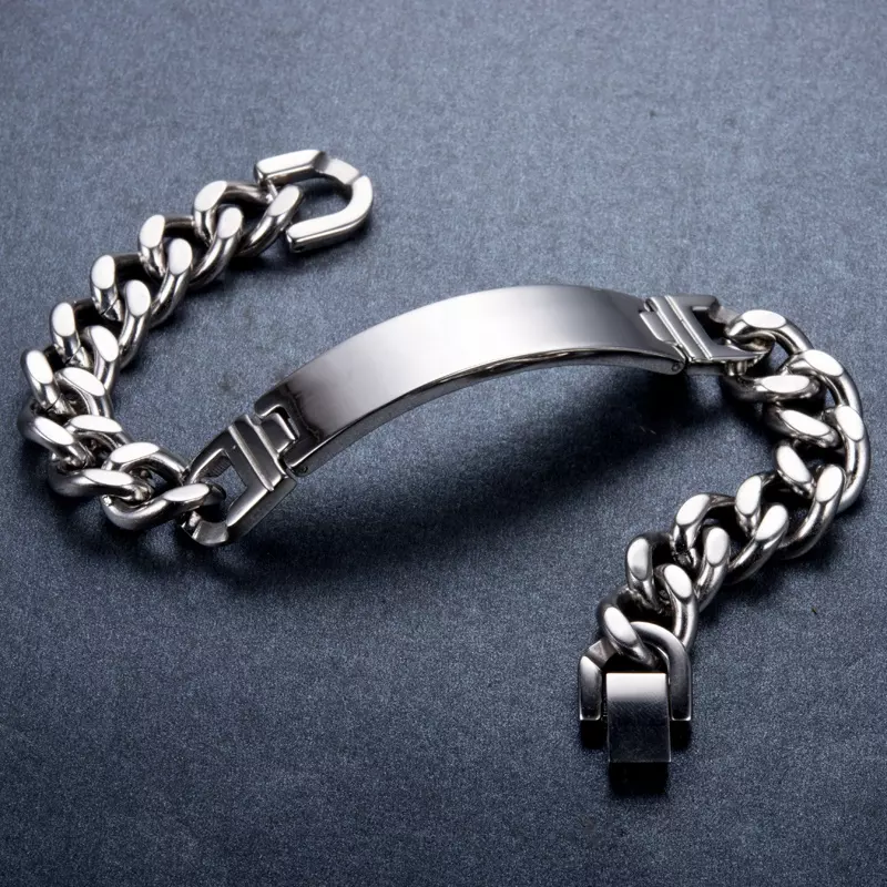 Bratara neagra din inox cu placuta curbata [2]