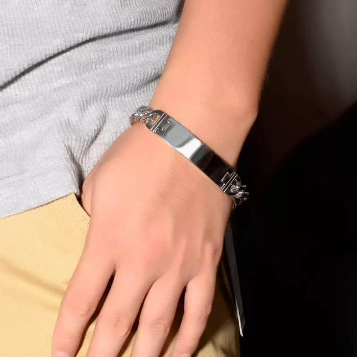 Bratara neagra din inox cu placuta curbata [3]