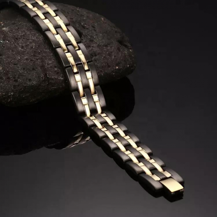 Bratara inox neagra cu dungi aurii si magneti [5]