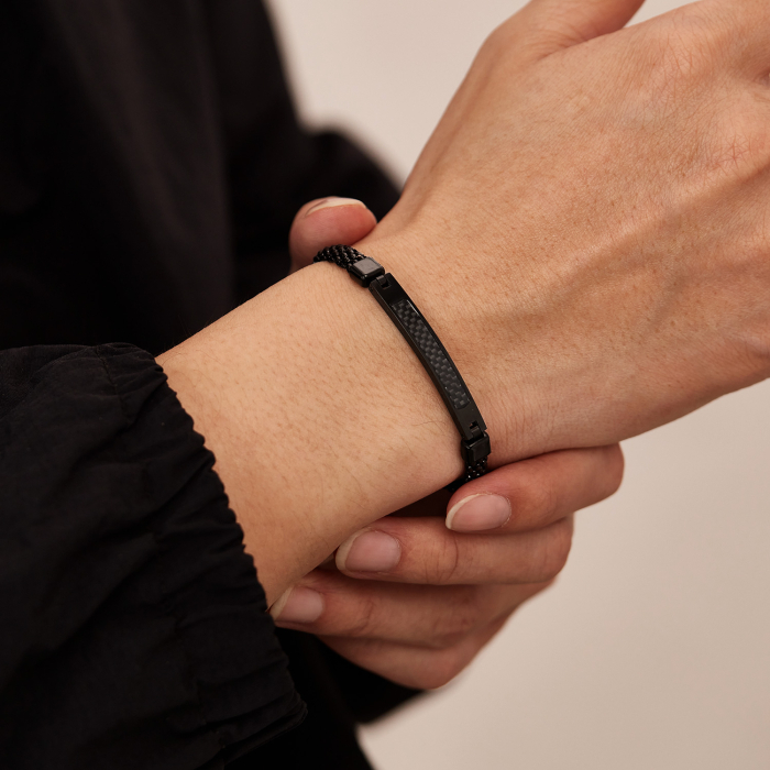 Bratara inox Plasa Neagra cu Placuta Carbon – Eleganta si Forta Urbana [2]