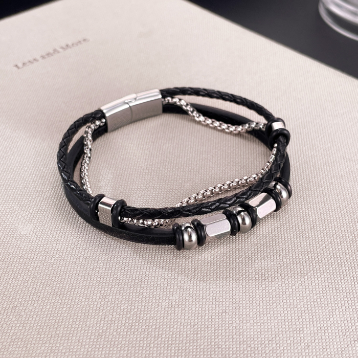 Bratara piele neagra cu lant inox si elemente metalice – Stil modern masculin [10]