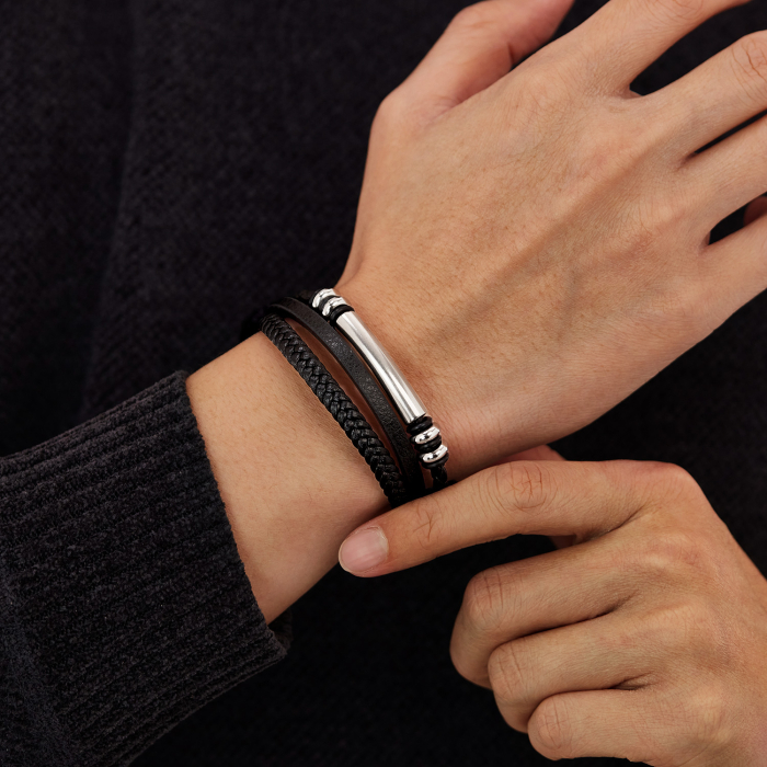 Bratara piele neagra cu placuta inox si detalii metalice – Design rafinat masculin [7]