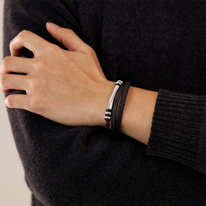 Bratara piele neagra cu placuta inox si detalii metalice – Design rafinat masculin [13]