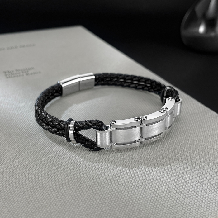 Brățară piele neagră împletită cu segmente metalice din inox – Echilibru între forță și rafinament [3]