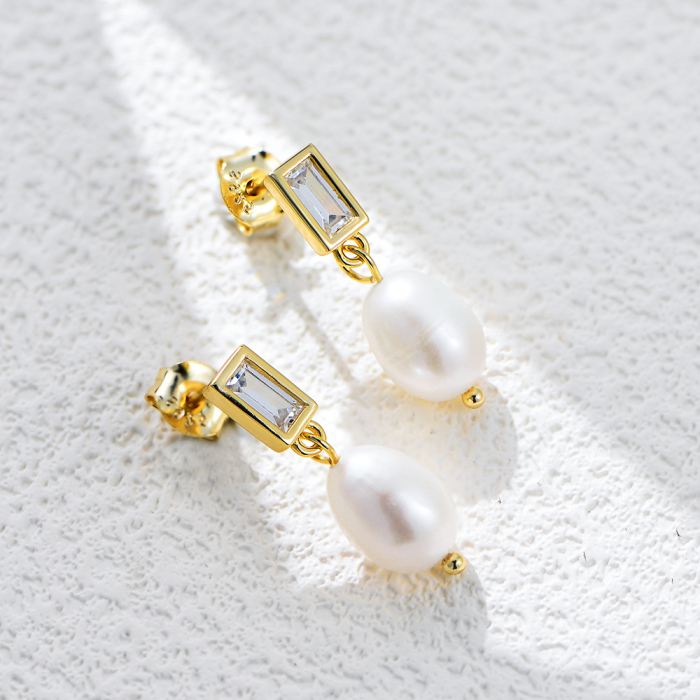 Cercei argint 925 placati cu aur 14K cu perle naturale si zirconiu [4]