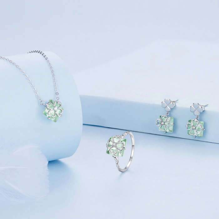 Cercei argint cu trifoi cu patru foi si cristale [10]