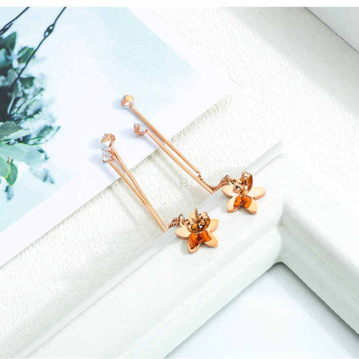 Cercei inox lungi cu flori [3]