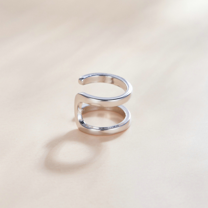 Cercel argint ear cuff pe ureche [3]