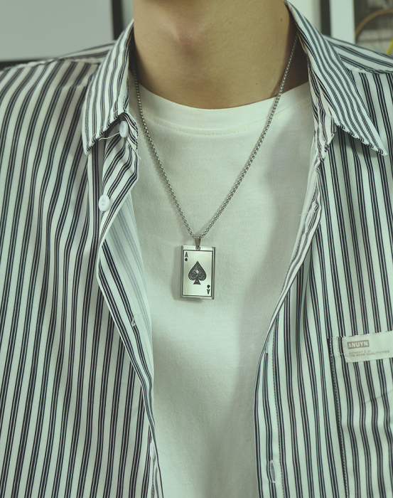 Colier inox As de Pică – Simbol al Norocului și Puterii Mentale [6]