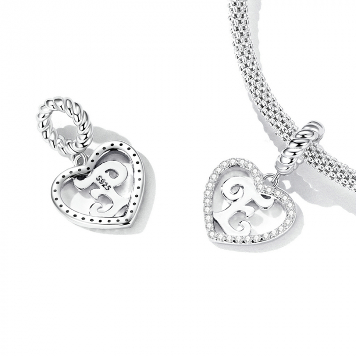 Pandantiv argint inima si litera E [3]