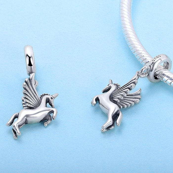 Talisman din Argint Unicorn Inaripat [2]