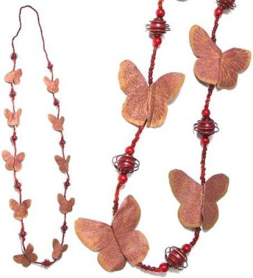 Colier lung cu fluturasi si margele rosii 116 cm