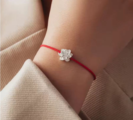 Bratara argint cu snur rosu floare de lotus [2]