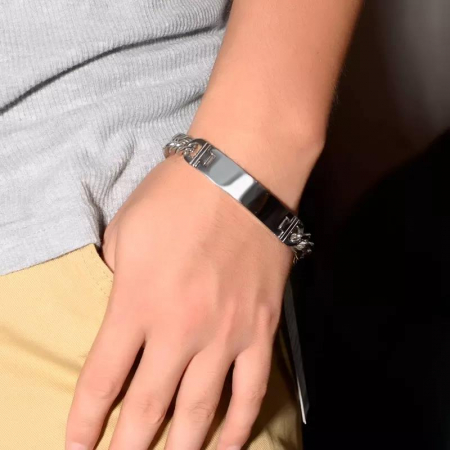 Bratara neagra din inox cu placuta curbata [2]