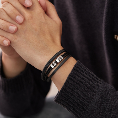 Bratara piele neagra cu detalii metalice din inox – Stil urban masculin [1]