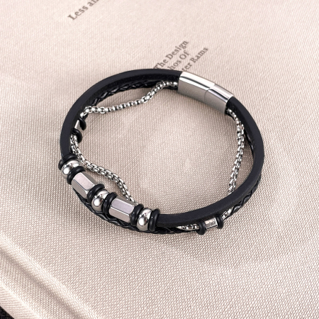 Bratara piele neagra cu lant inox si elemente metalice – Stil modern masculin [8]