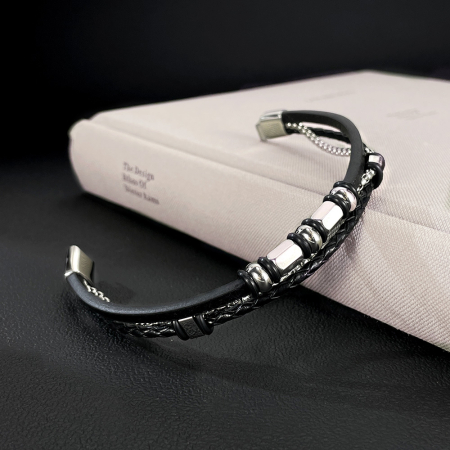Bratara piele neagra cu lant inox si elemente metalice – Stil modern masculin [12]