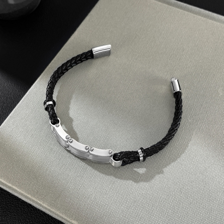 Brățară piele neagră împletită cu segmente metalice din inox – Echilibru între forță și rafinament [13]