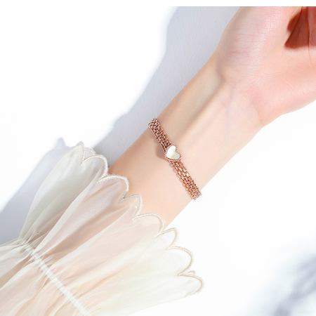 Bratara plasa inox aurie cu inimioara – Rafinament si feminitate moderna [1]