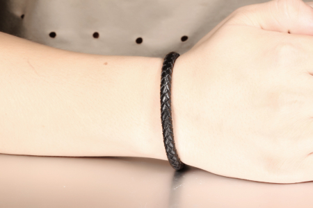 Bratara simpla din piele naturala si inox [8]