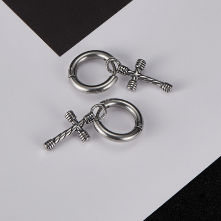 Cercei inox cu cruciulite [2]