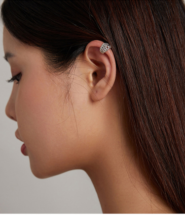 Cercel argint ear cuff cu colti, peste ureche [13]