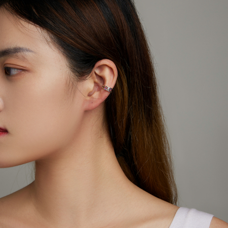 Cercel argint ear cuff pisicuta cu perla si zirconii, peste ureche [6]