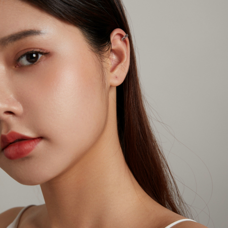 Cercel argint ear cuff Love Crown, pe ureche [3]