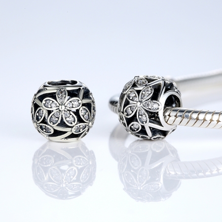 Charm argint 925 cu floricele si zirconii albe - Be Nature PST0014 [2]