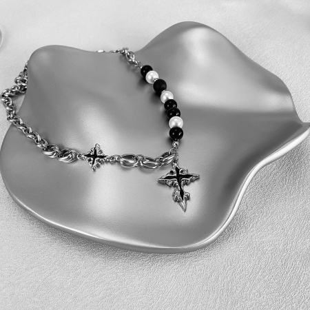 Colier inox cruce cu perle si roca vulcanica [3]