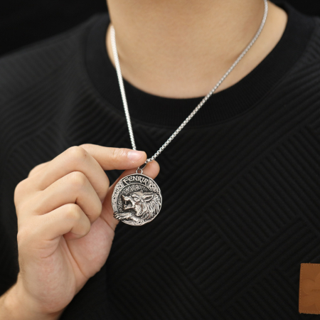 Colier inox cu lup [4]
