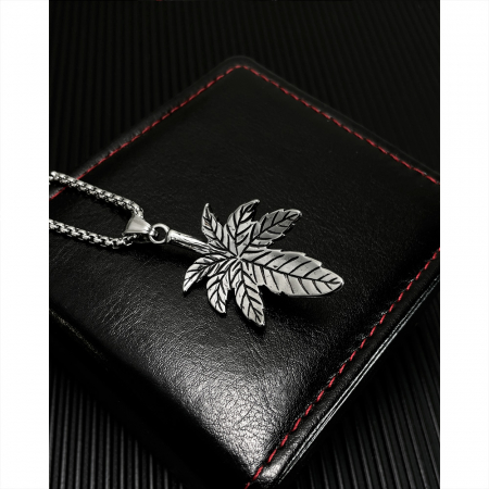 Colier inox frunza de canabis 70 cm [14]