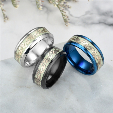 Inel fluorescent din inox negru cu Dragoni