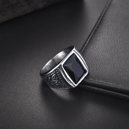 Inel inox cu zirconiu negru si frunze [4]