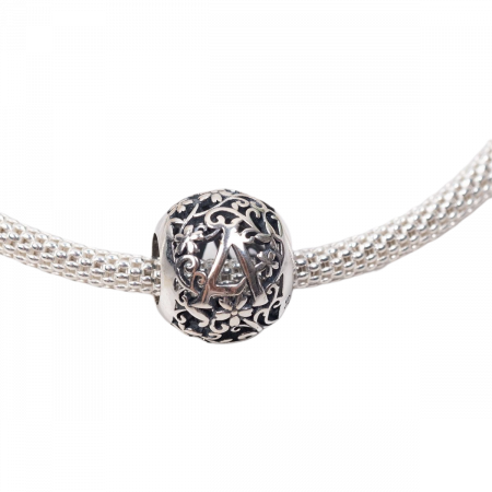 Talisman argint litera A cu model floral [1]